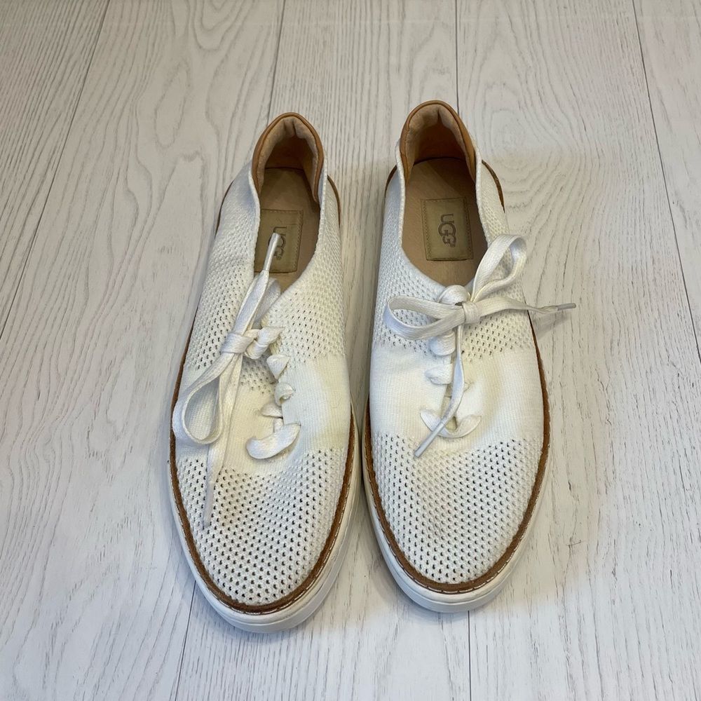 UGG Pinkett Sneaker Tennis Boat Shoe- white, size 9